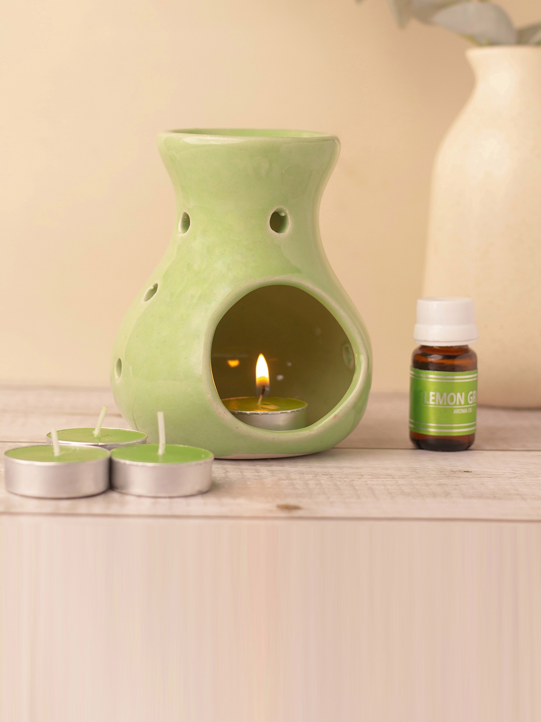 

AuraDecor Lemongrass Fragrance Aroma Oil Diffuser Gift Set, Green