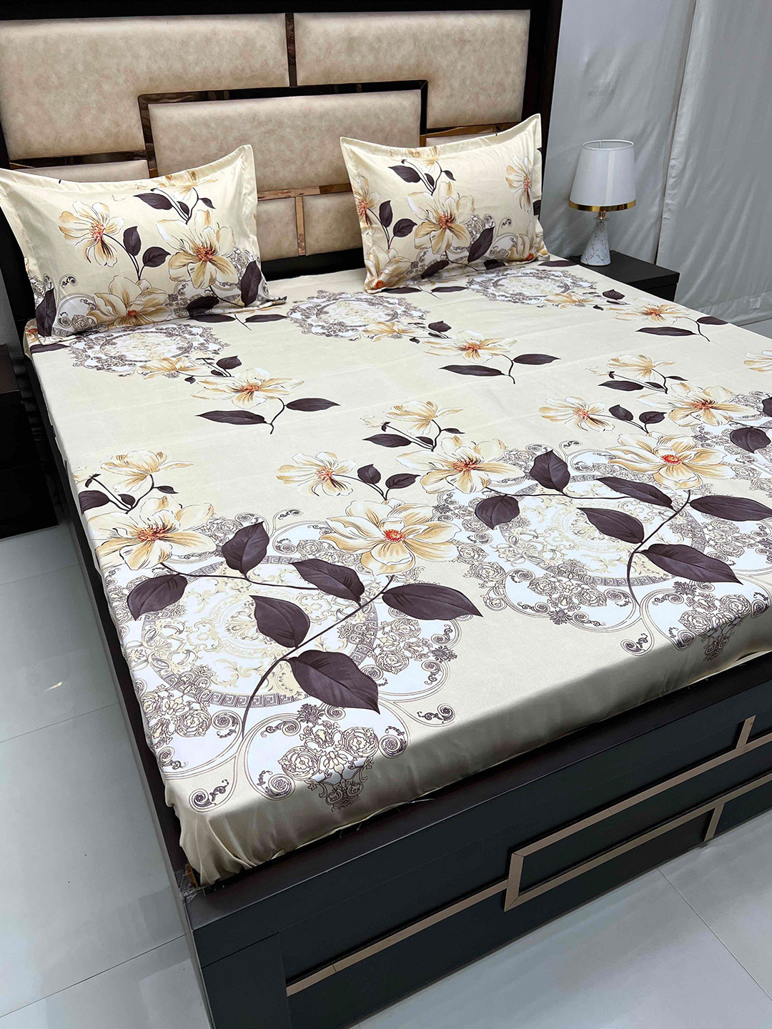 

Pure Decor Amulya Cream Coloured & Brown Floral 250 TC Queen Bedsheet with 2 Pillow Covers