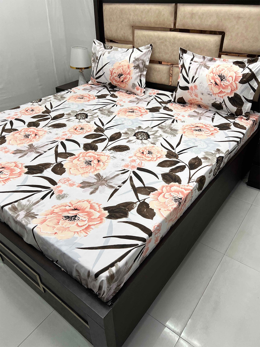 

Pure Decor Amulya White & Beige Floral 250 TC Queen Bedsheet with 2 Pillow Covers