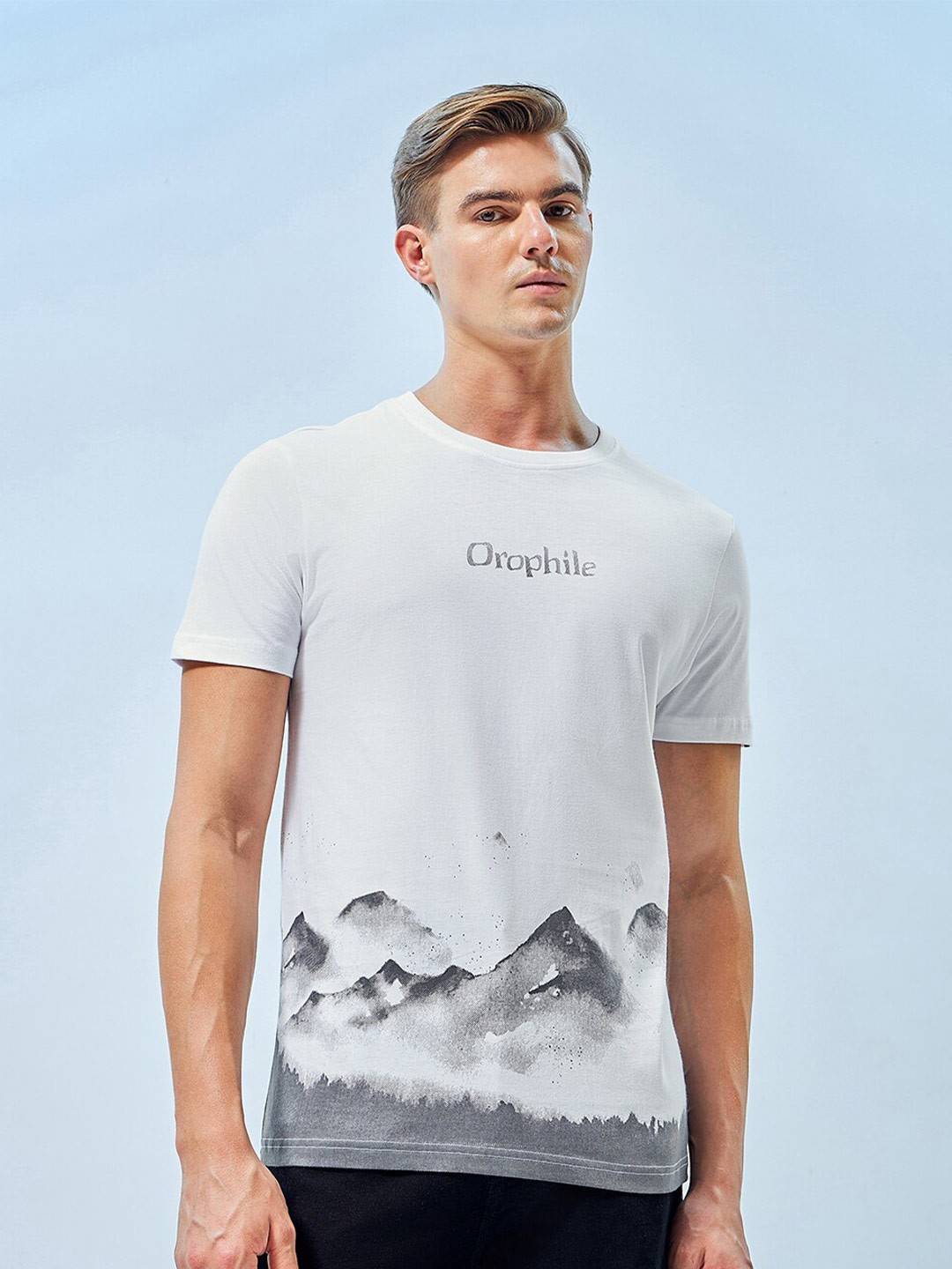 

Bewakoof White Graphic Printed Round Neck Short Sleeves Pure Cotton Regular T-shirt