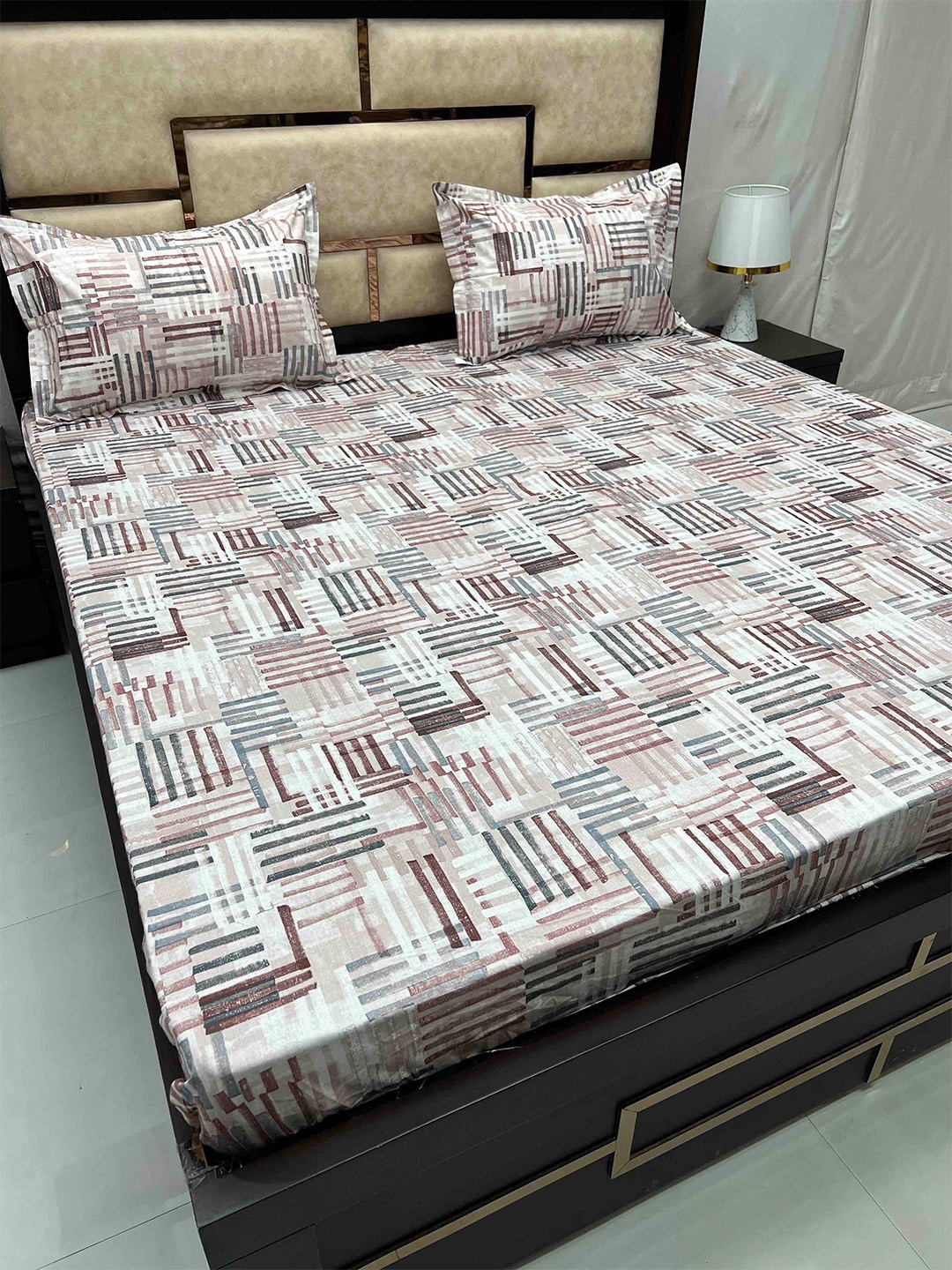 

Pure Decor Villa Brown & White Striped Cotton 350 TC King Bedsheet with 2 Pillow Covers