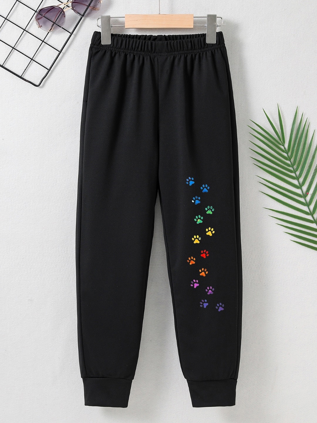 

StyleCast Girls Black Printed Regular Fit Joggers