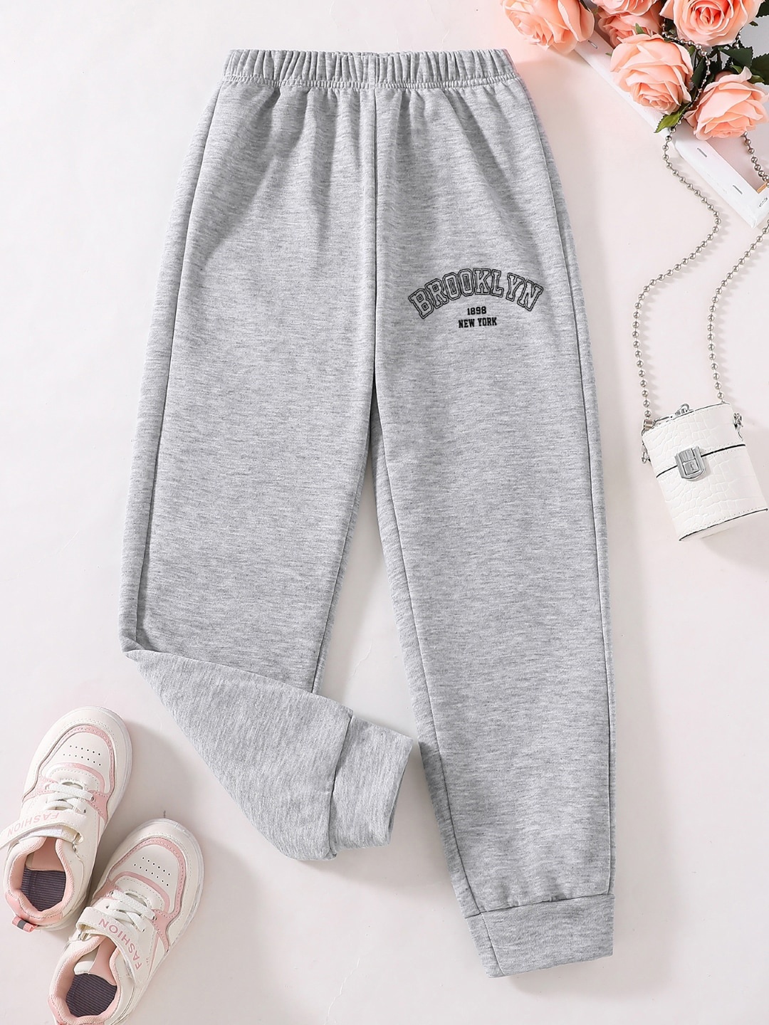 

StyleCast Girls Grey Original Typography Printed Mid Rise Joggers