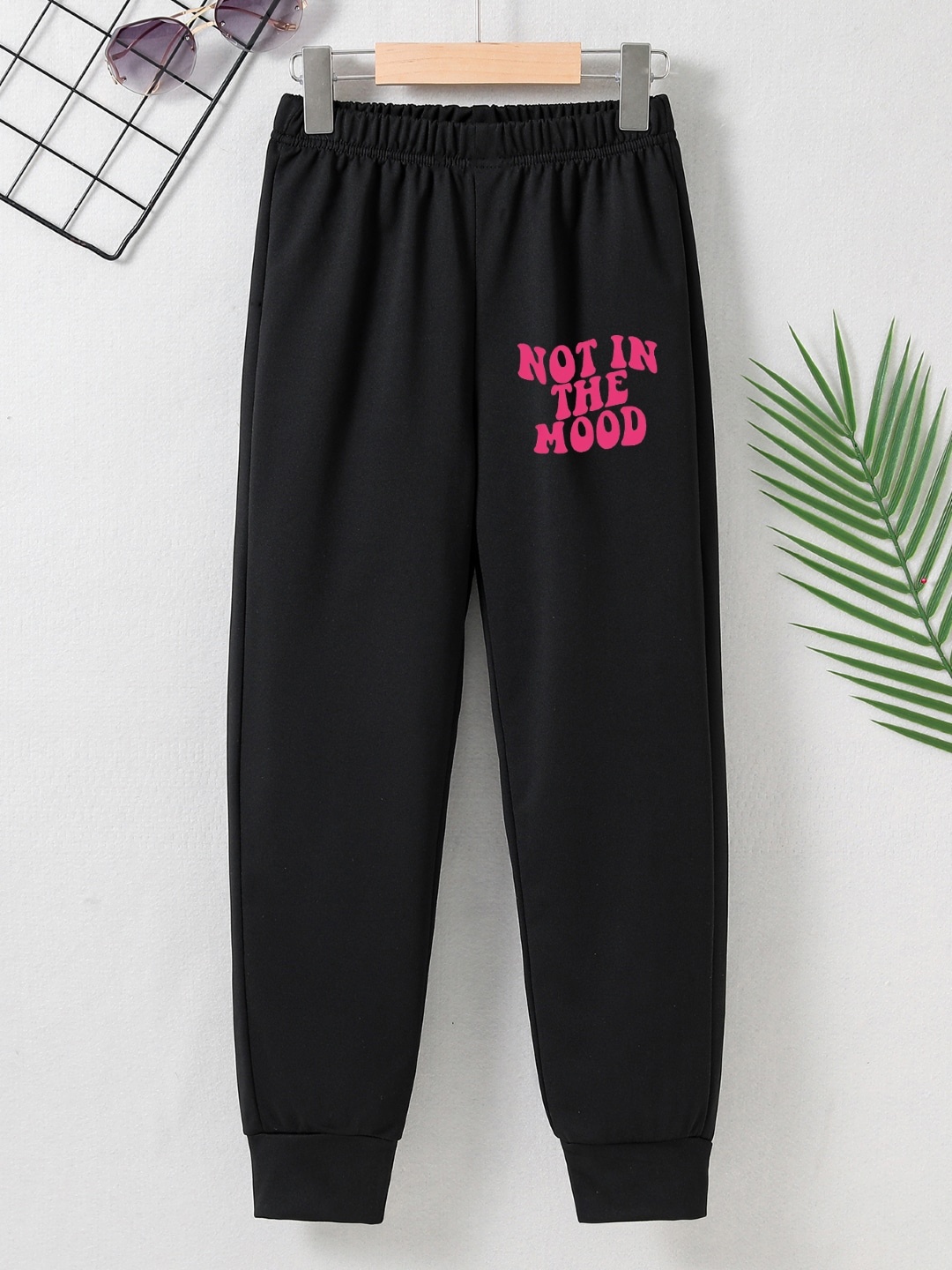 

StyleCast Girls Black Original Typography Printed Mid Rise Joggers