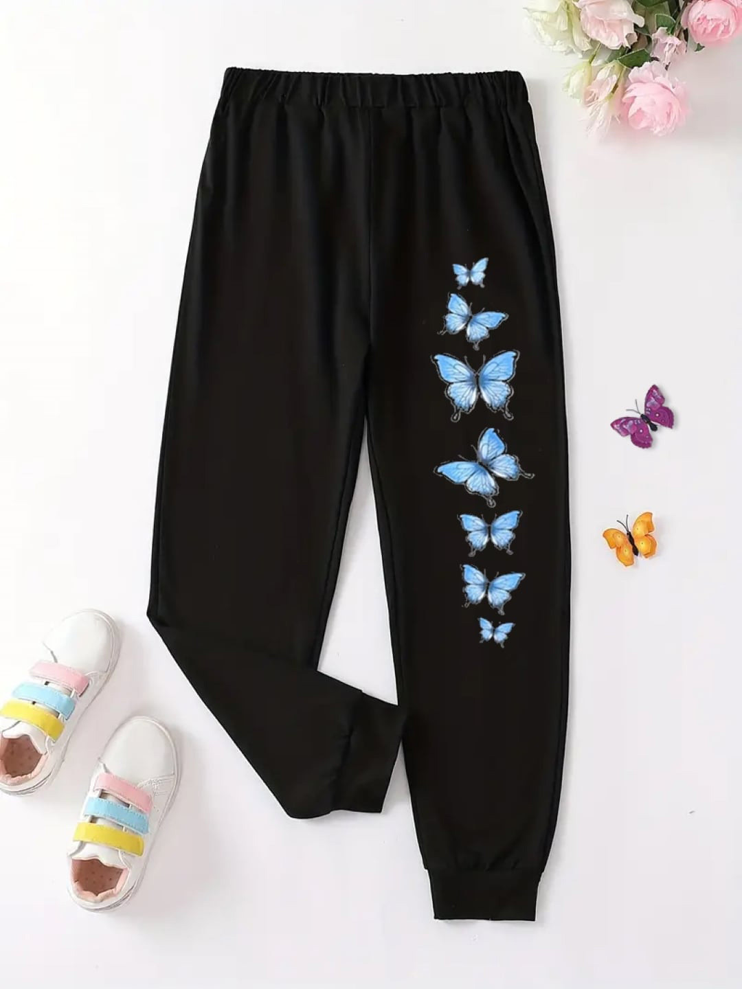 

StyleCast Girls Black Mid Rise Graphic Printed Joggers