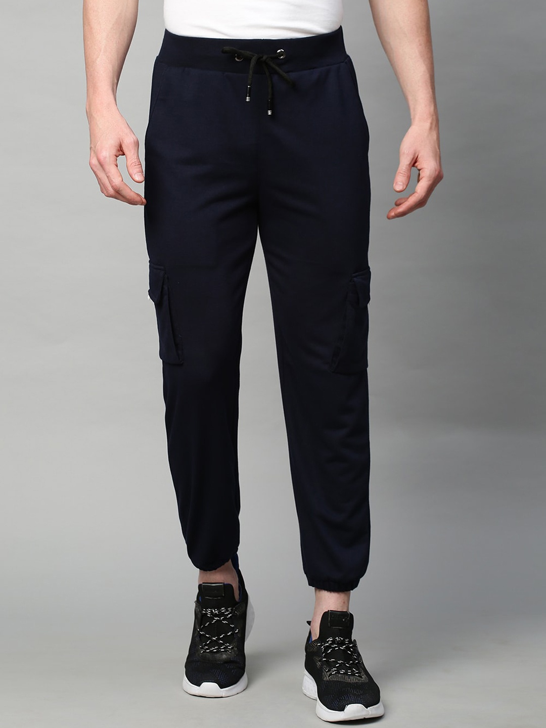 

KRAASA Men Mid-Rise Wrinkle Free Cargos, Navy blue