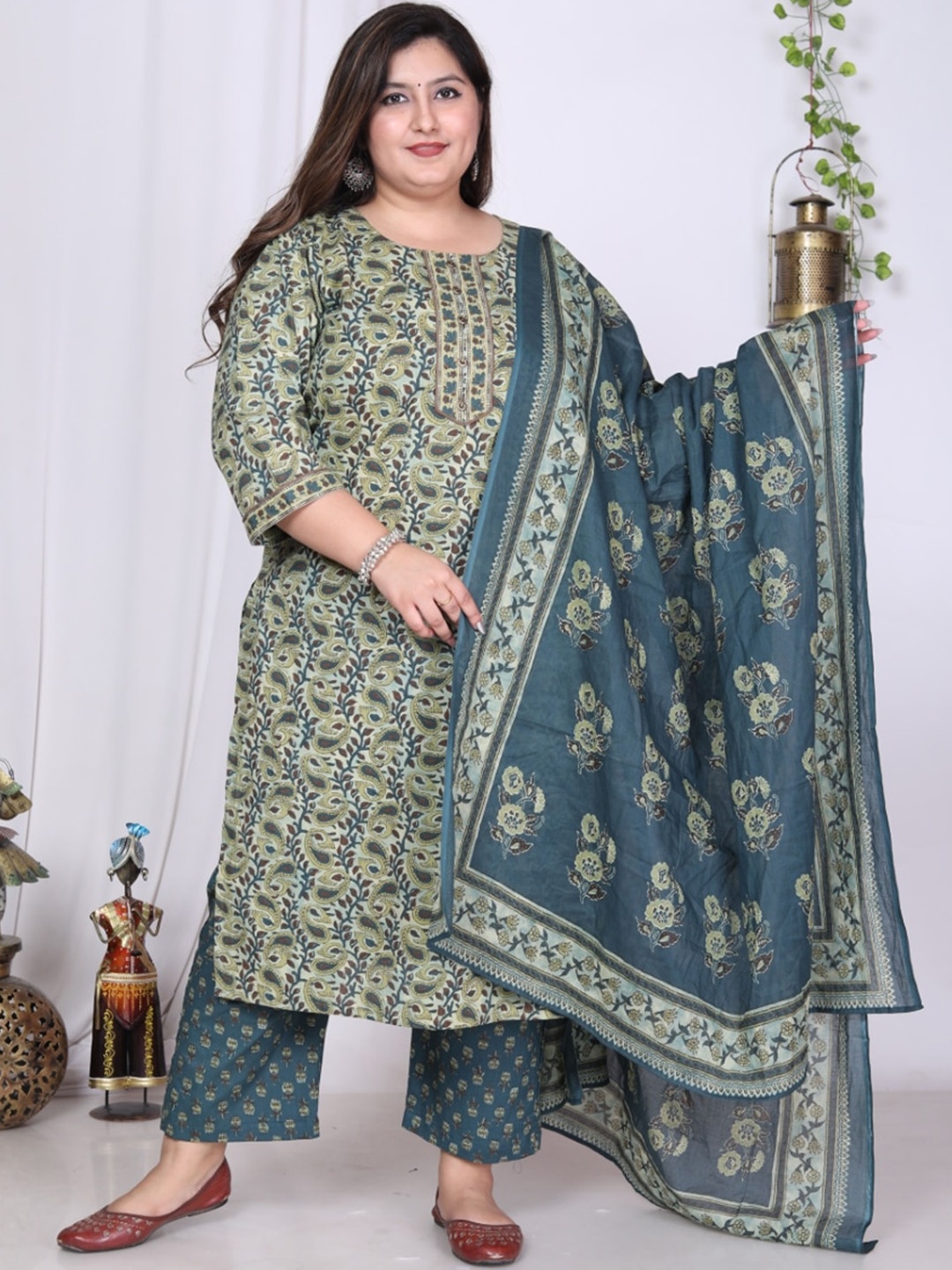

Swasti Floral Printed Sequinned Pure Cotton Kurta with Trousers & Dupatta, Green