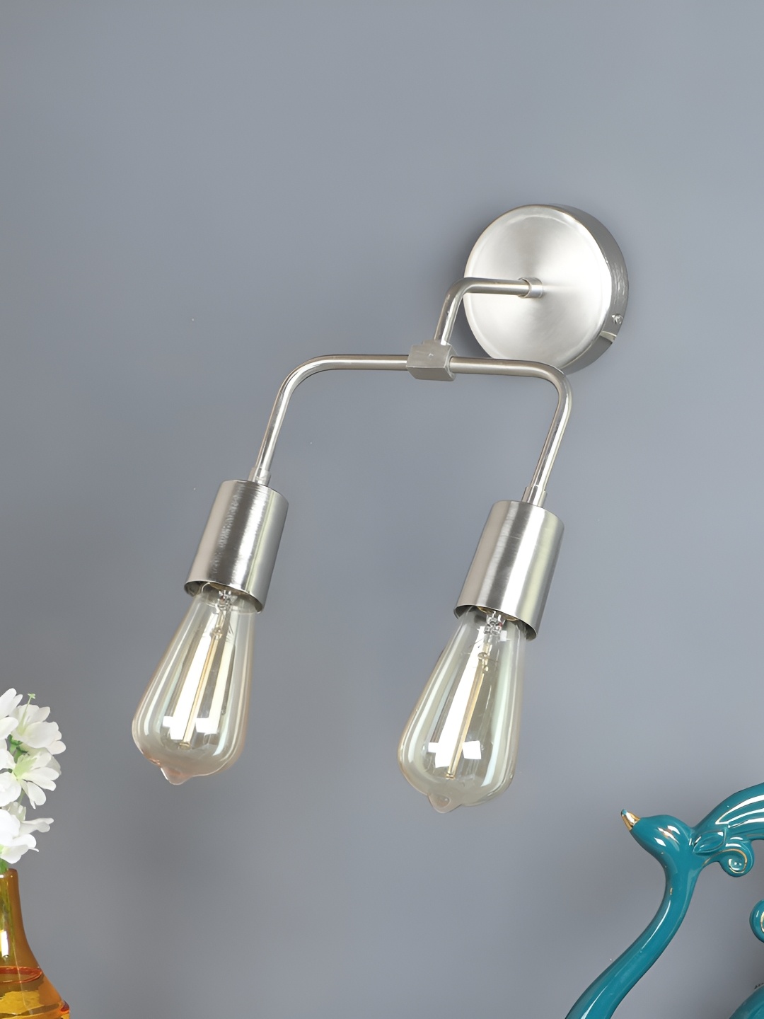 Decor de Maison Silver-Toned Abstract Shaped Aluminium Wall Lamp