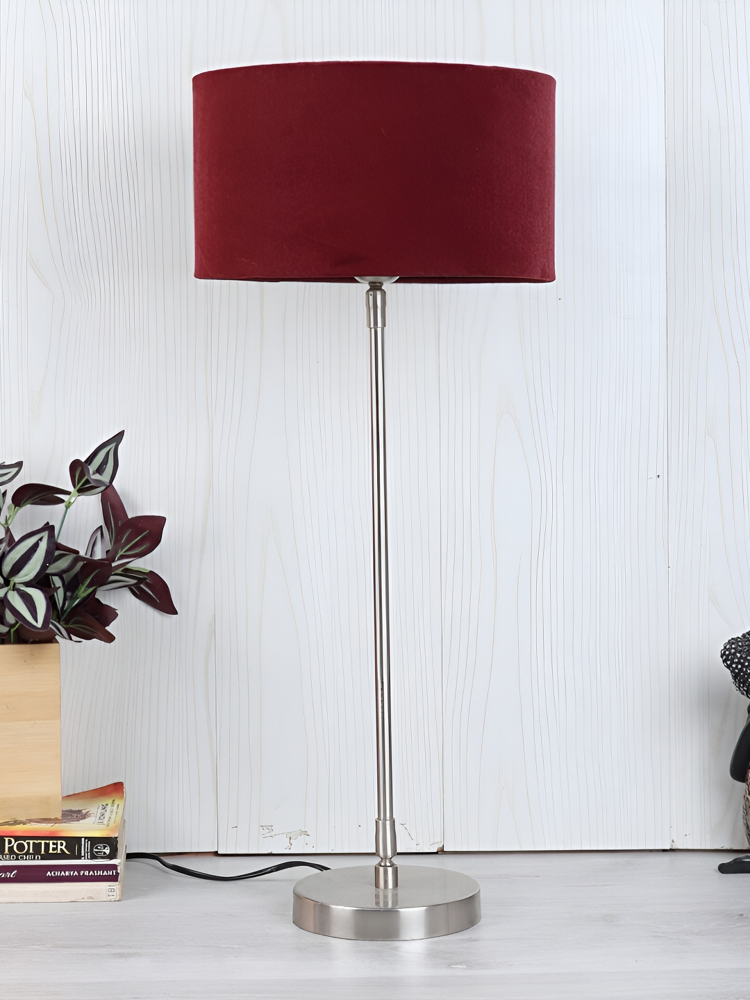 

Decor de Maison Maroon & Silver Toned Aluminium Cylindercal Table Lamp