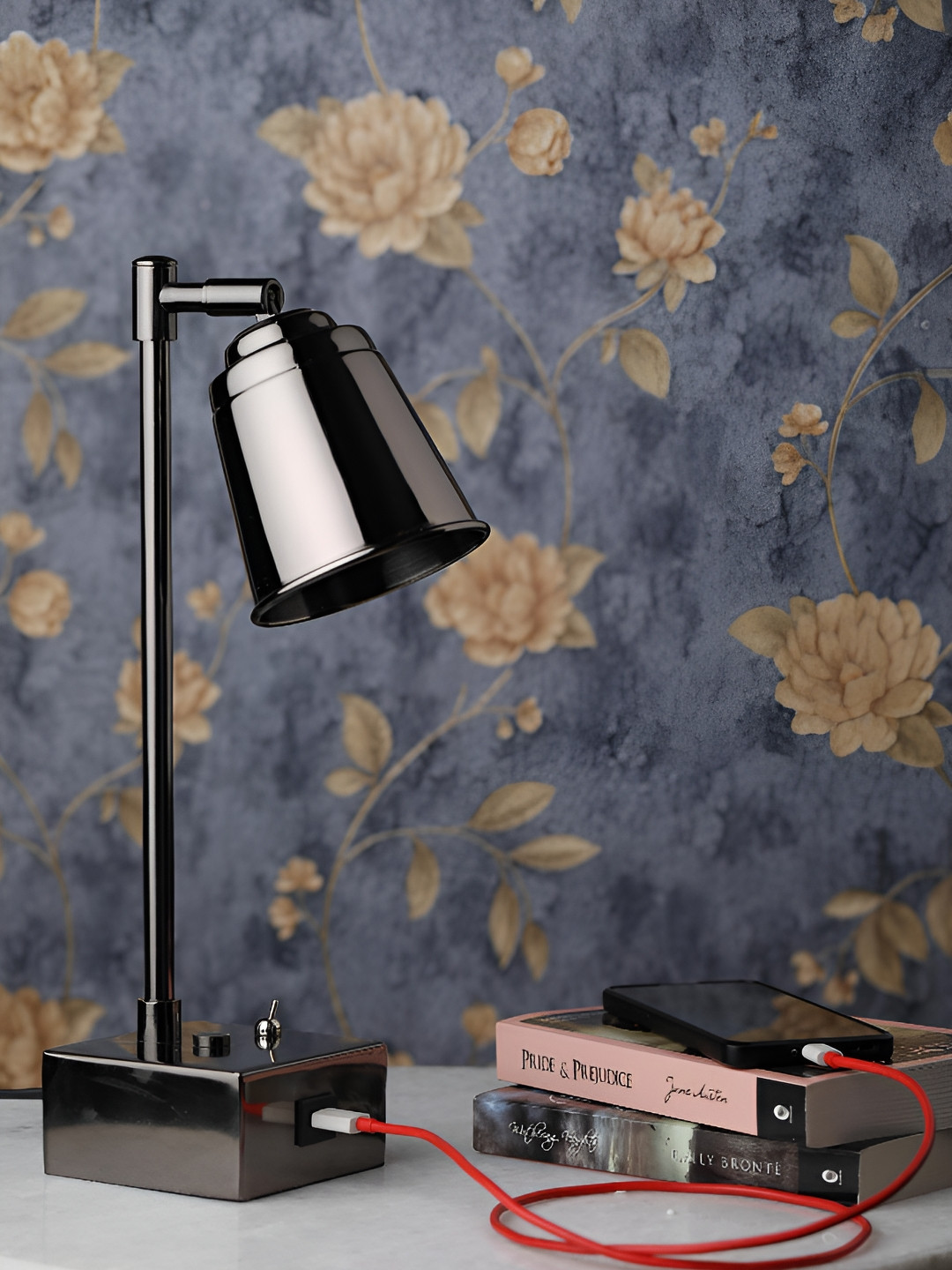 

Decor de Maison Black Bell Shaped Aluminium USB & Adjustable Study Lamp