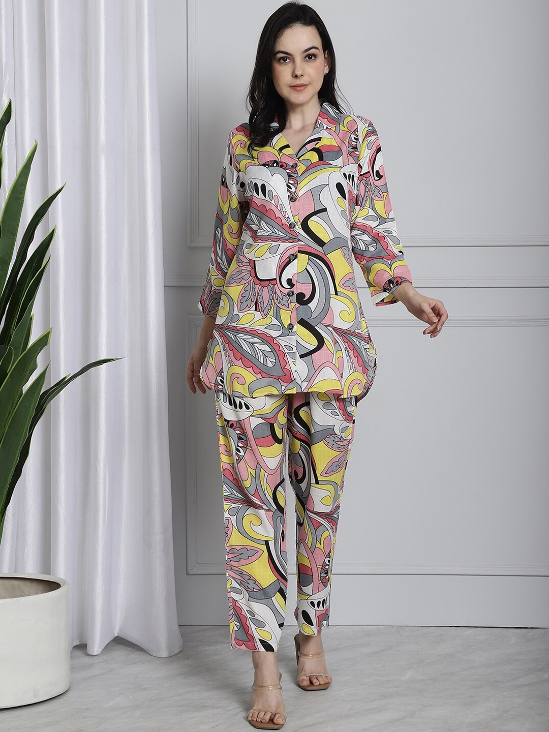 

Frempy Graphic Printed Shirt With Trouser, Pink