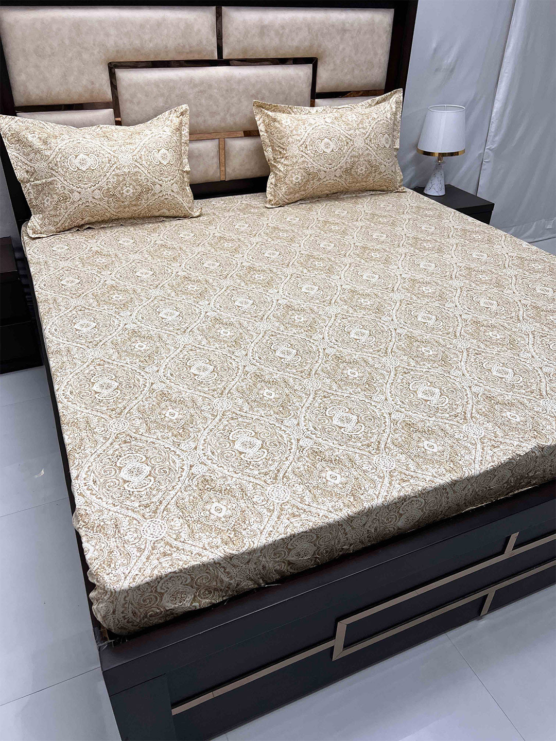 

Pure Decor Royal Velar Brown Ethnic Motifs Cotton 350 TC King Bedsheet & 2 Pillow Covers