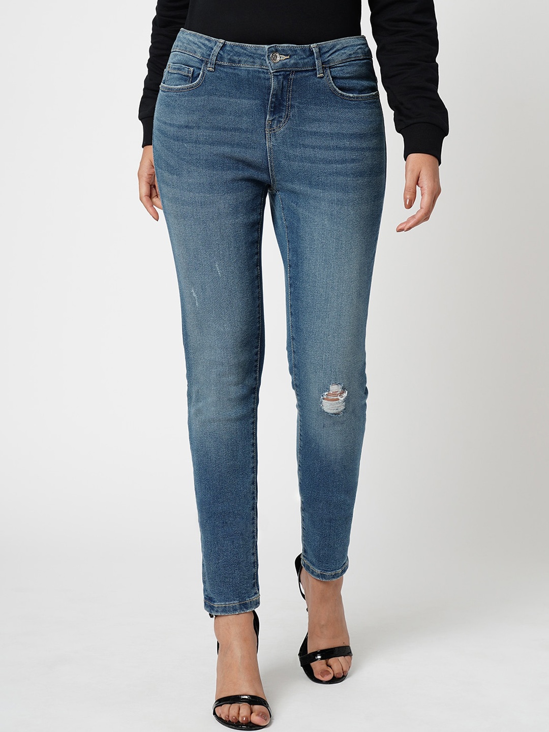 

Vero Moda Women Skinny Fit Low Distress Light Fade Stretchable Jeans, Blue