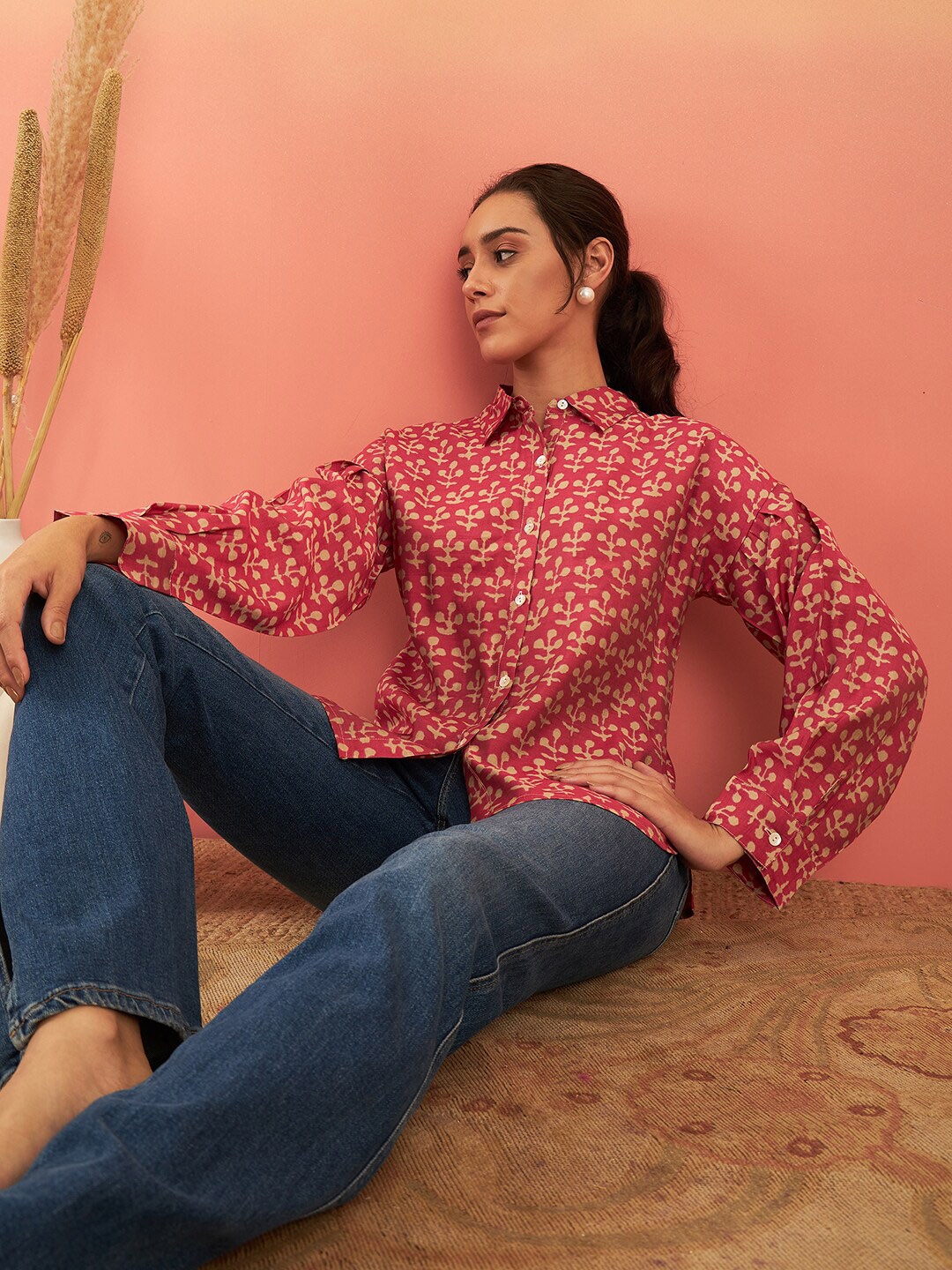

Sangria Red Ethnic Motifs Printed Spread Collar Long Sleeves Cotton Casual Shirt