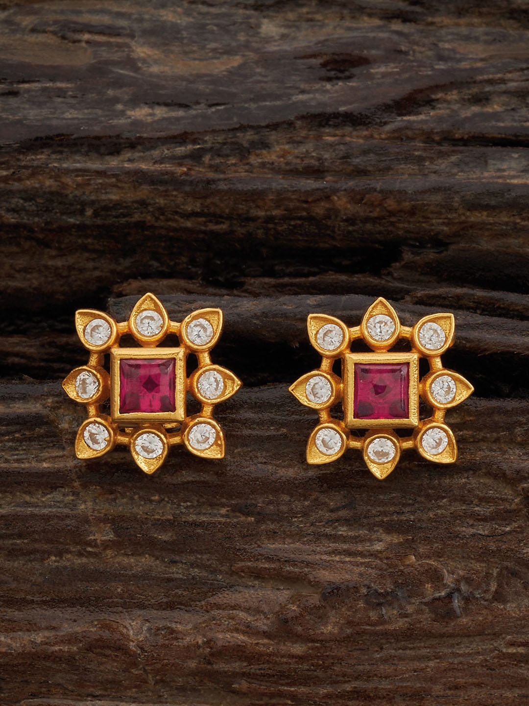 

Kushal's Fashion Jewellery 92.5 Pure Silver Gold-Plated Artificial Stones Classic Studs