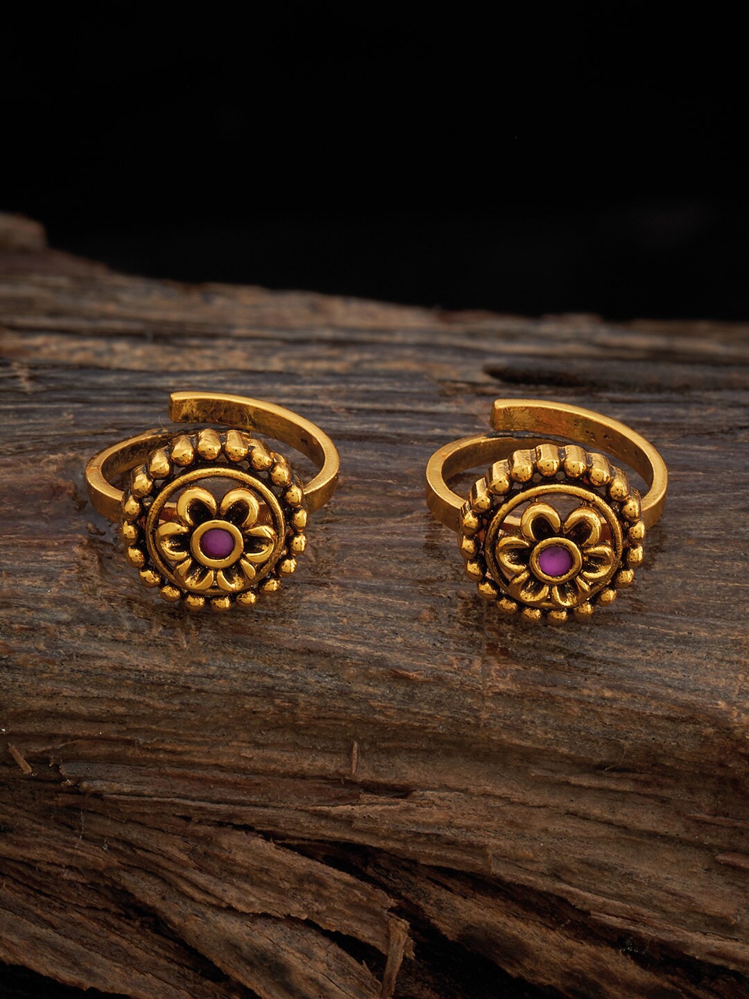 

Kushal's Fashion Jewellery Set of 2 Gold-Plated Ruby Stone Studded Antique Toe Rings