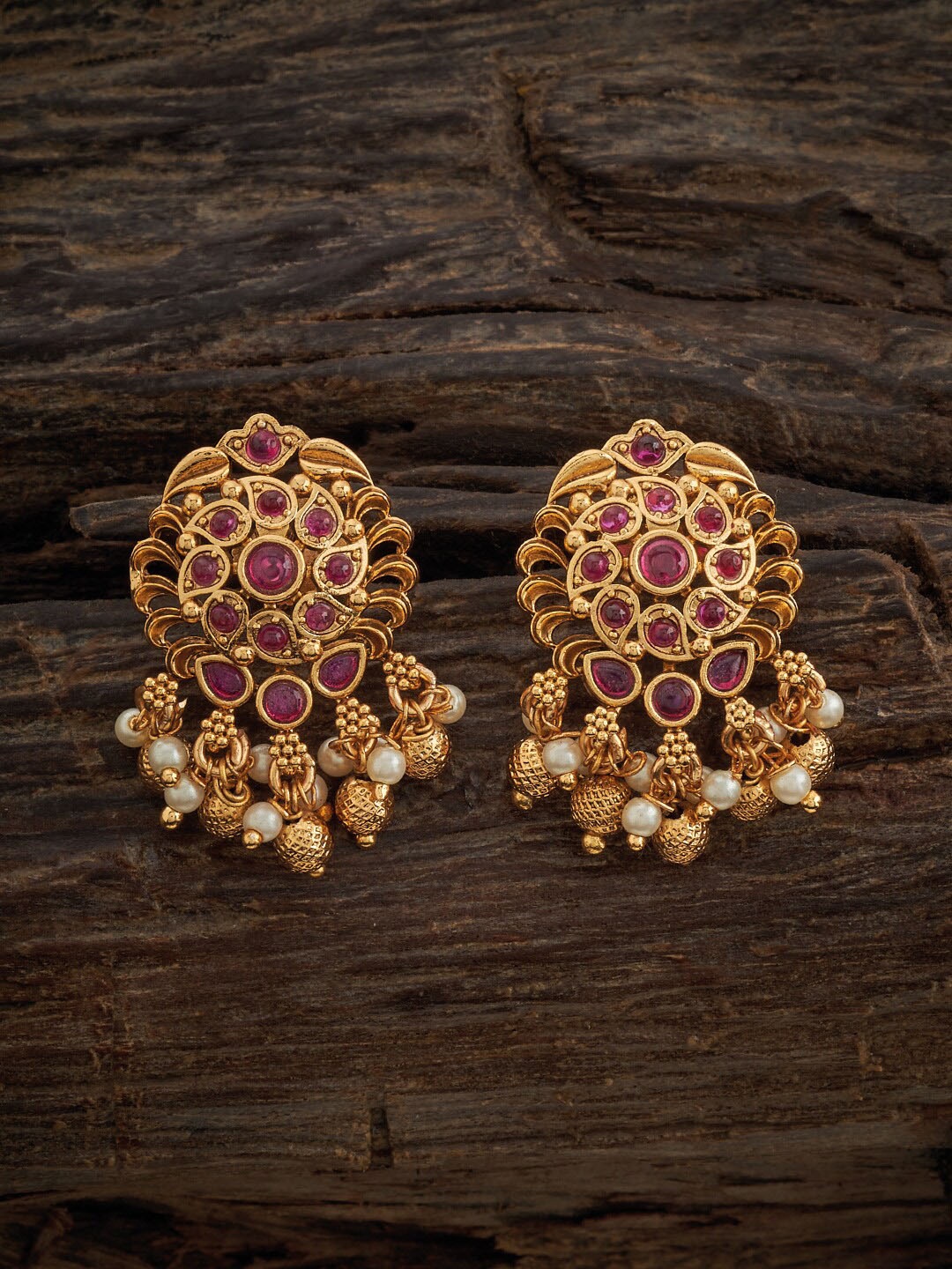 

Kushal's Fashion Jewellery Gold Plated Classic Studs Earrings