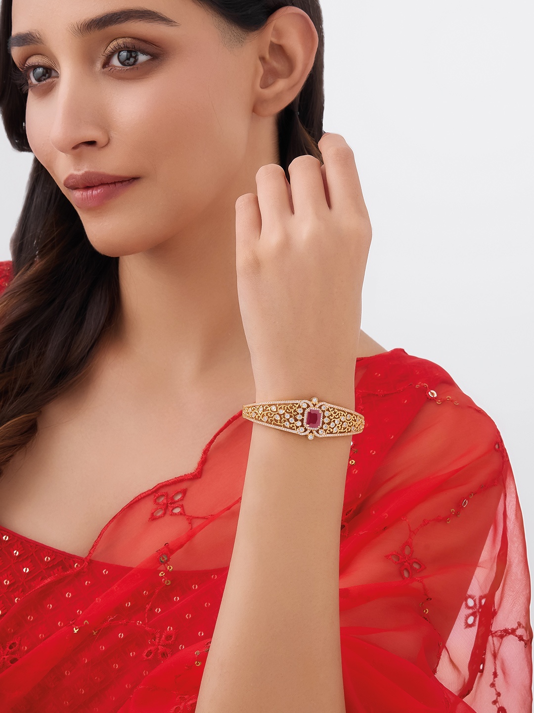 

Kushal's Fashion Jewellery Women Gold-Plated Cubic Zirconia Kada Bracelet