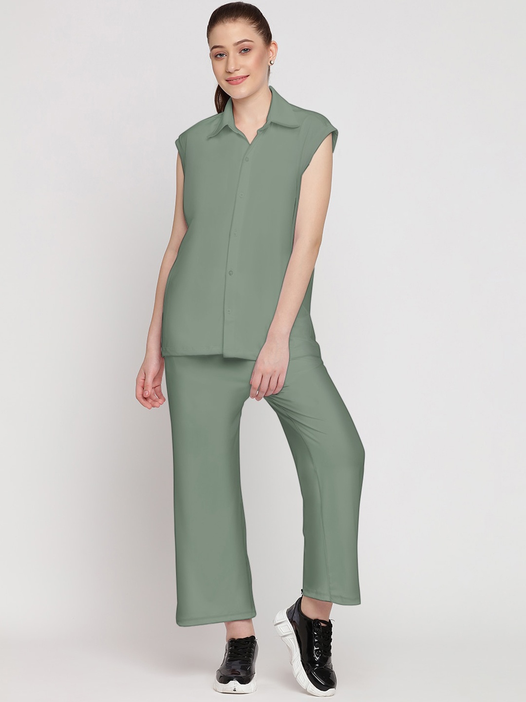 

Wearjukebox Shirt & Trousers Co-Ord, Green