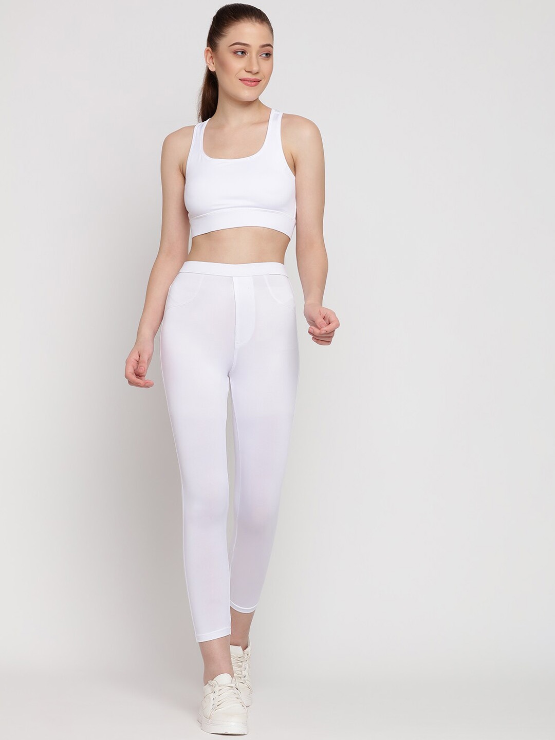 

Wearjukebox Solid Sports Bra & High Rise Tights Tracksuits, White
