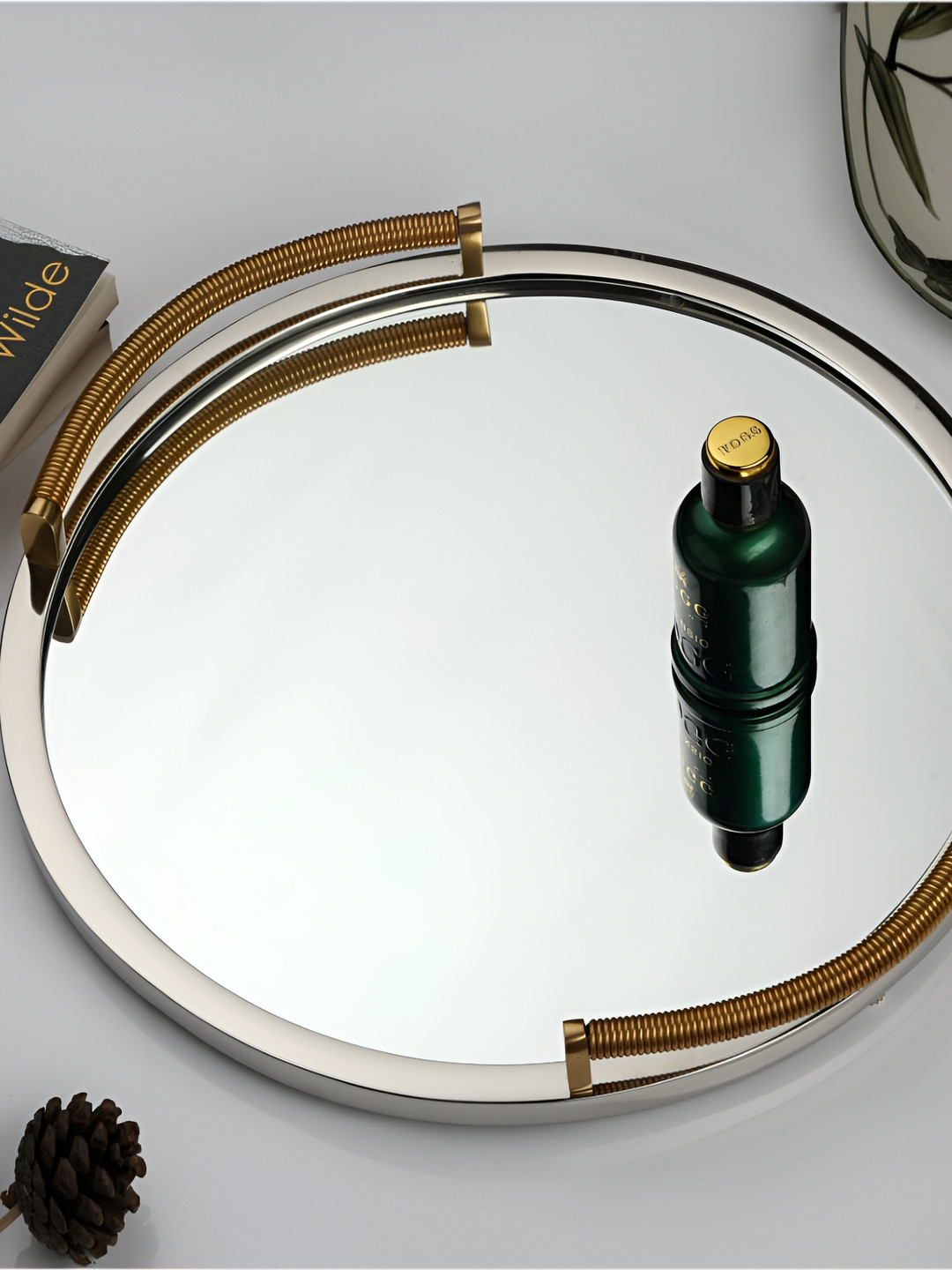 

Decor de Maison Allie Black & Silver-Toned Round Large Size Metal Mirror Tray With Handle