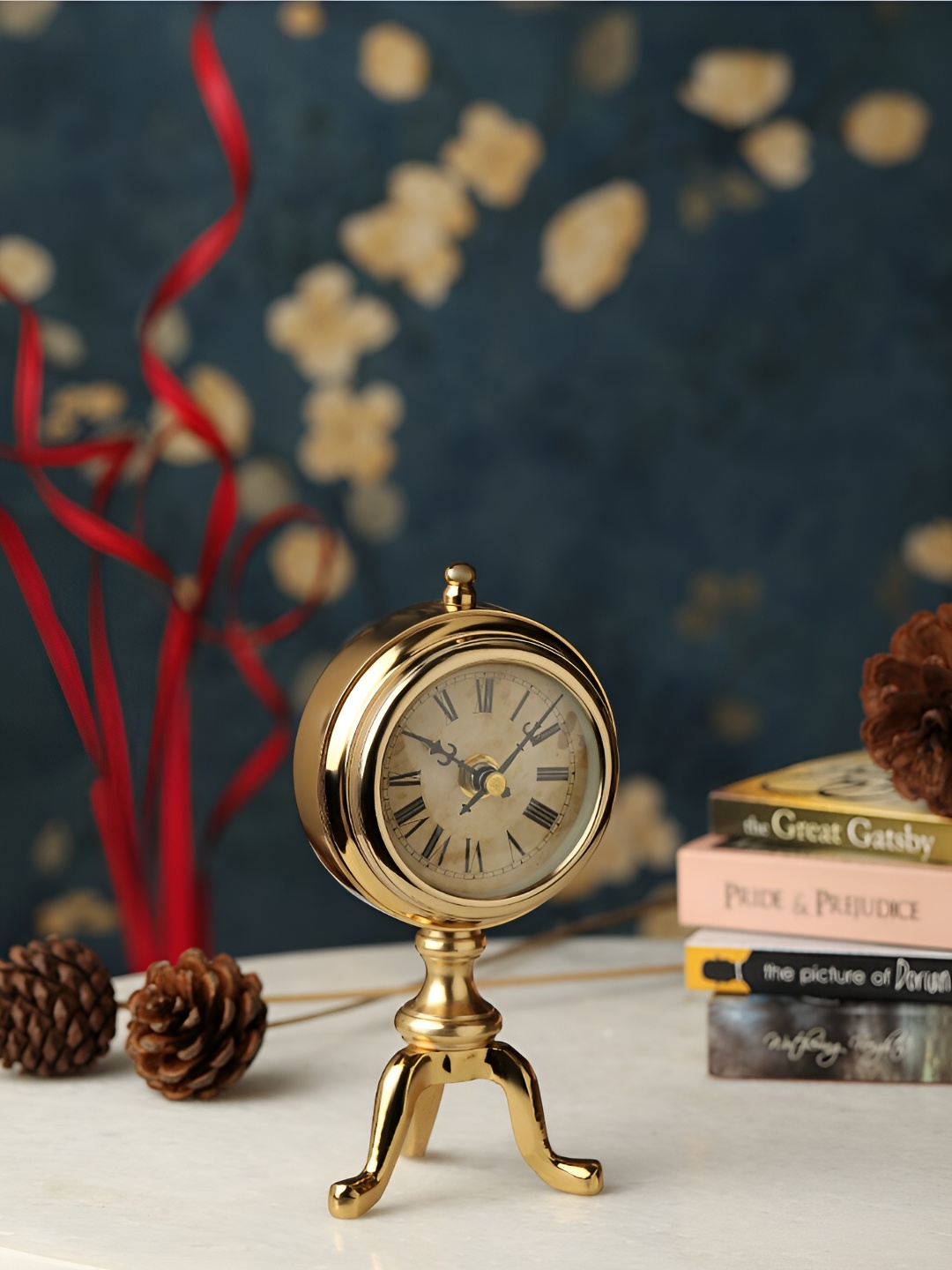 Decor de Maison Gold Toned & Beige Round Contemporary Table Clock