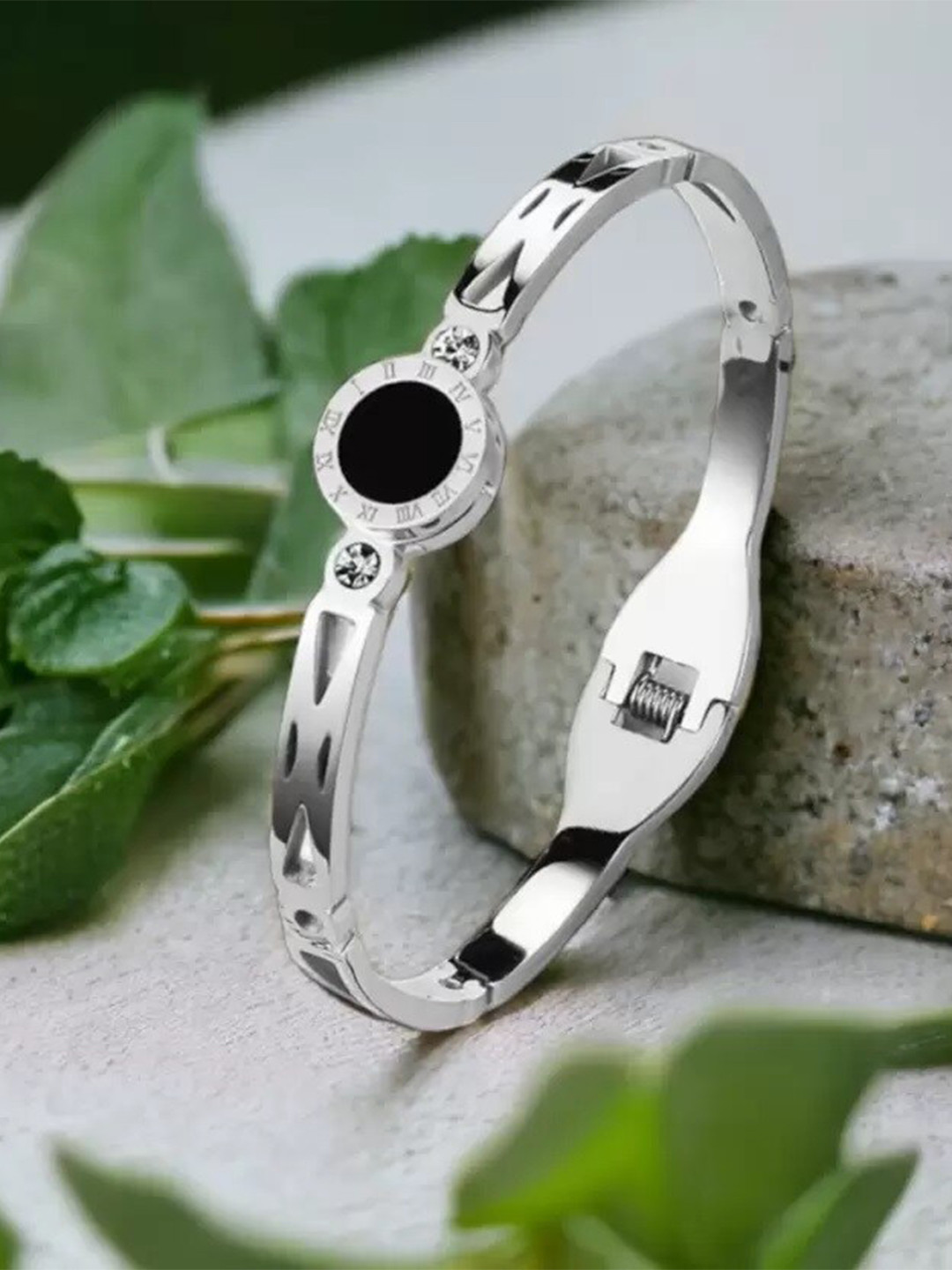 

MYKI Women Silver-Toned Cubic Zirconia Silver-Plated Kada Bracelet