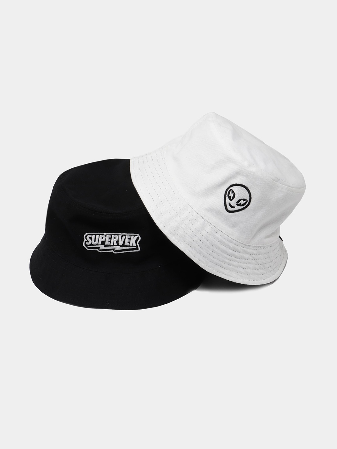 

SUPERVEK Alien Reversible Bucket Hat, White