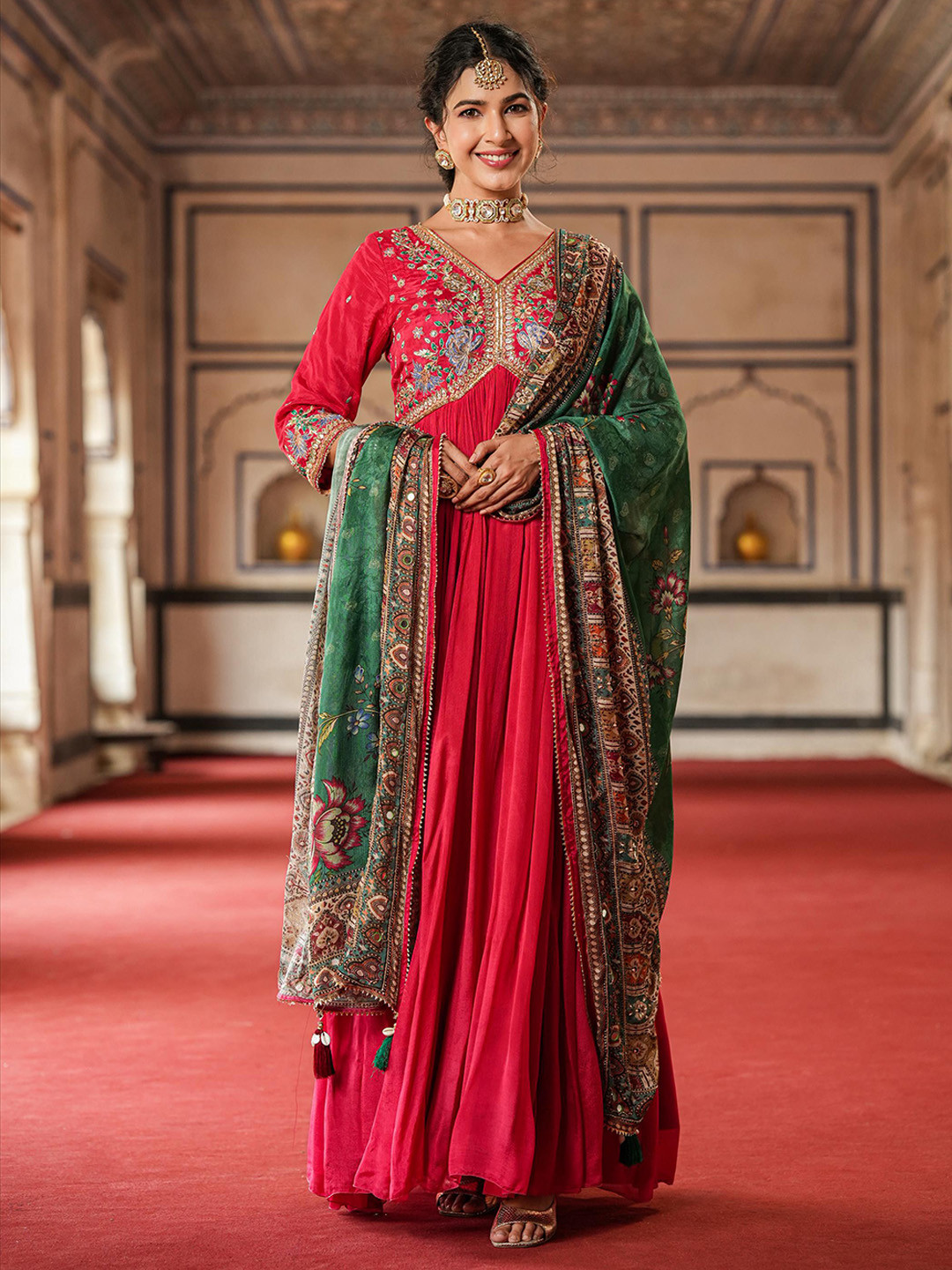 

SCAKHI Ethnic Motifs Embroidered Gathered Chinon Silk Empire Ethnic Dress With Dupatta, Red