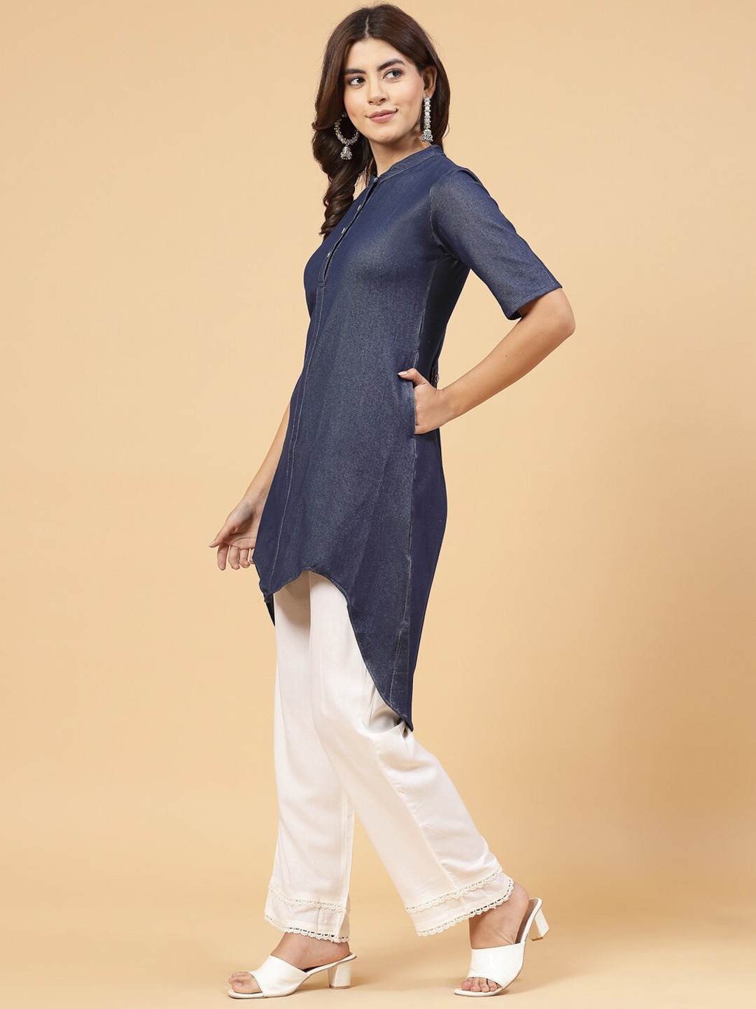 

Rigo Solid Collar Neck Kurta, Blue