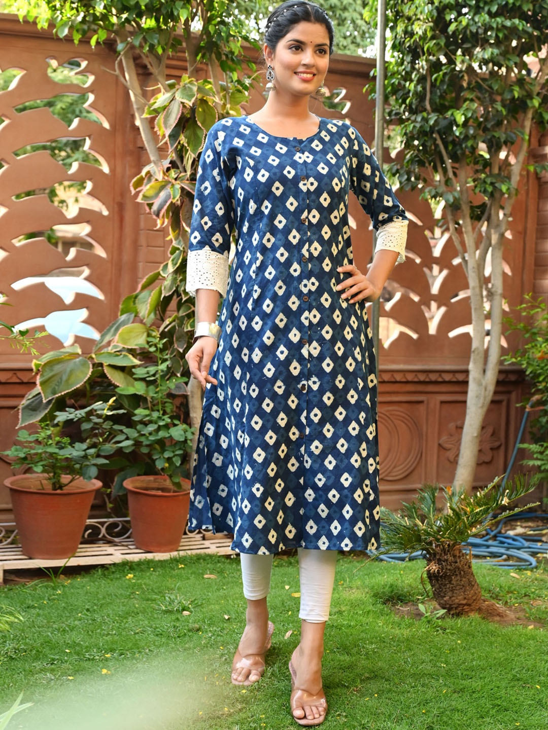 

ZARI Bandhani Printed Round Neck A-Line Kurta, Blue