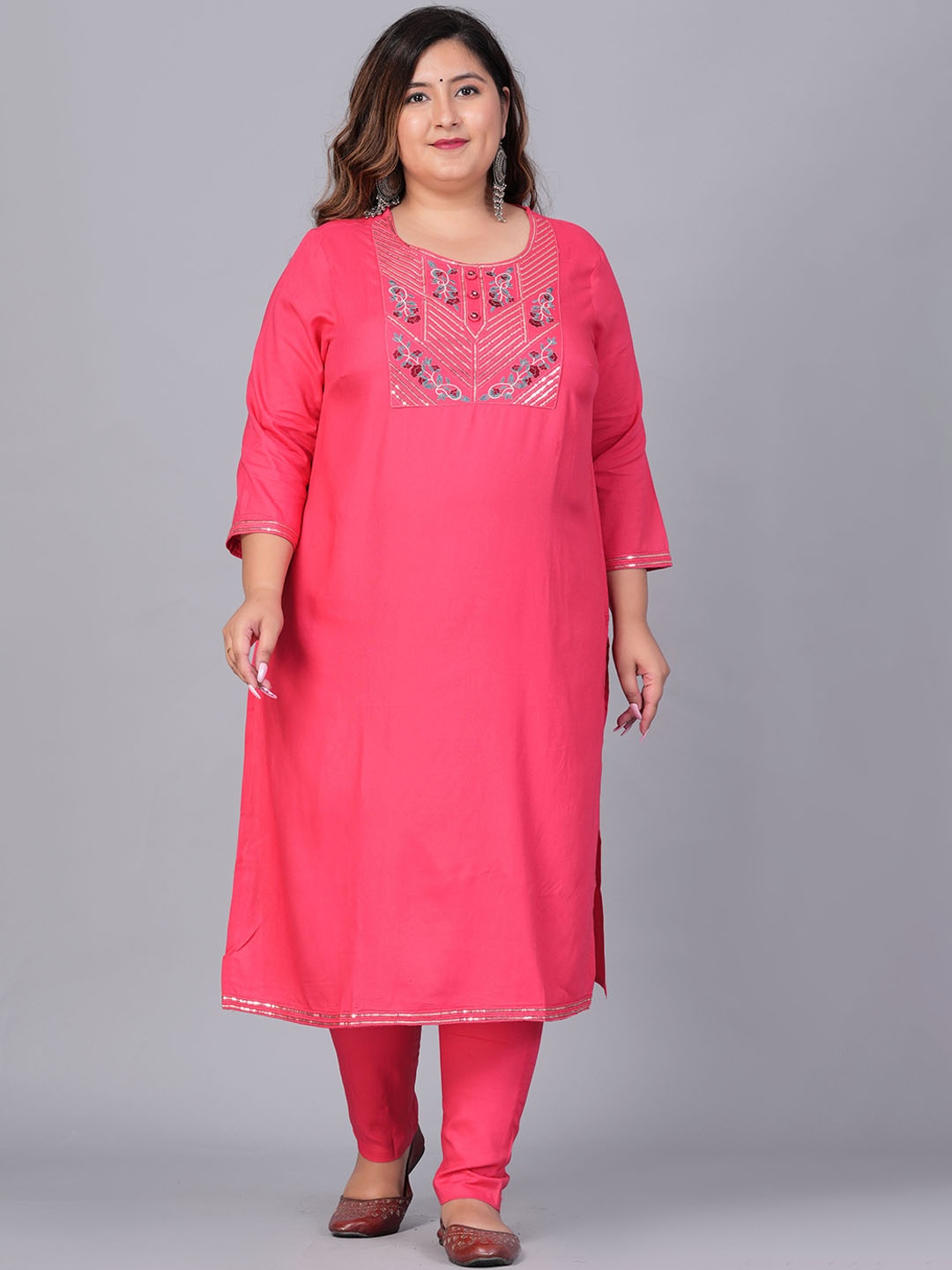 

BAESD Plus Size Ethnic Motifs Yoke Design Thread Work Straight Kurta With Trousers, Pink