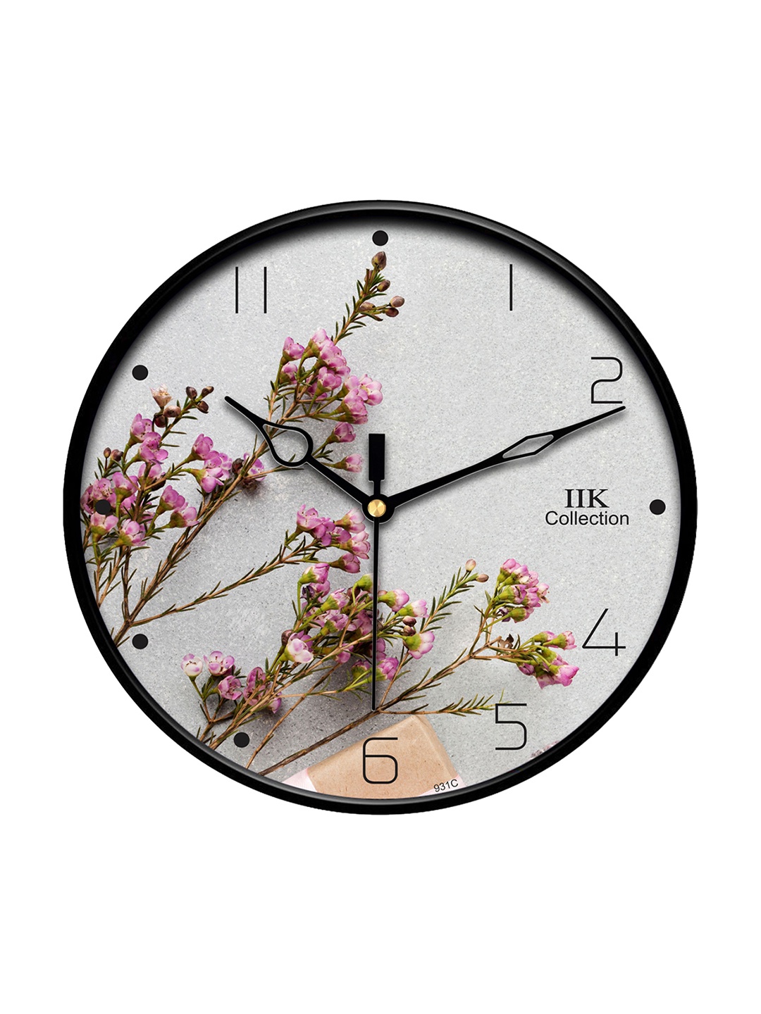

IIK COLLECTION Black & White Printed Round Contemporary Wall Clock