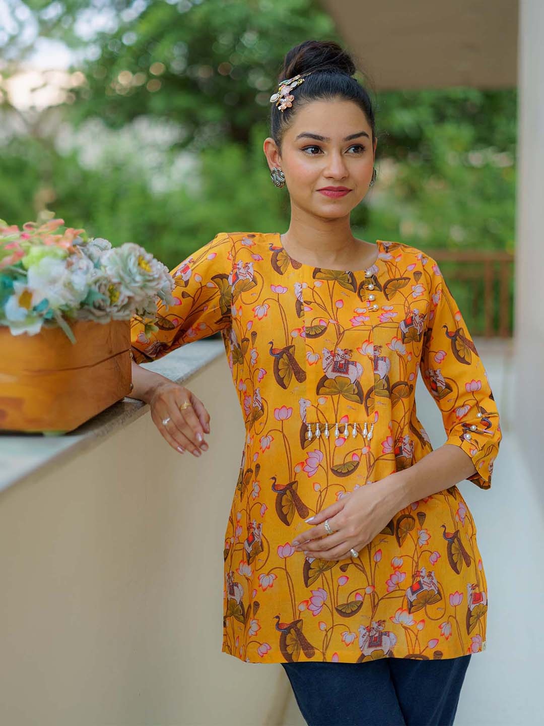 

TSUCCHI TRADITIONS Floral Printed Pure Cotton Kurti, Yellow