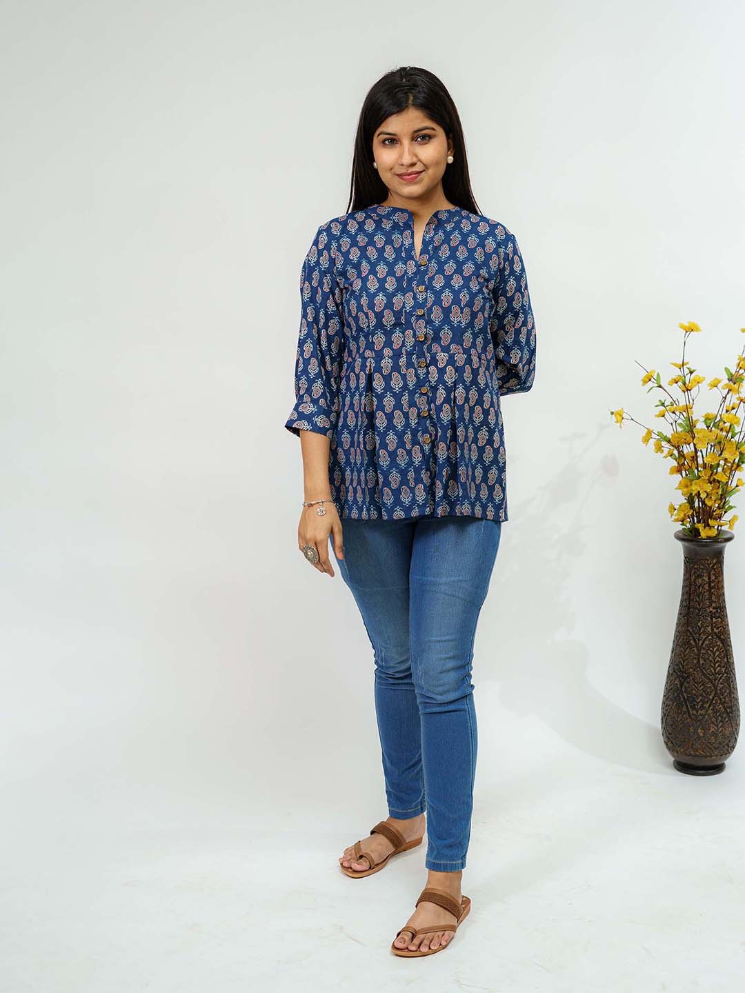 

TSUCCHI TRADITIONS Paisley Admiral Barmer Ajrakh Short Kurti, Blue