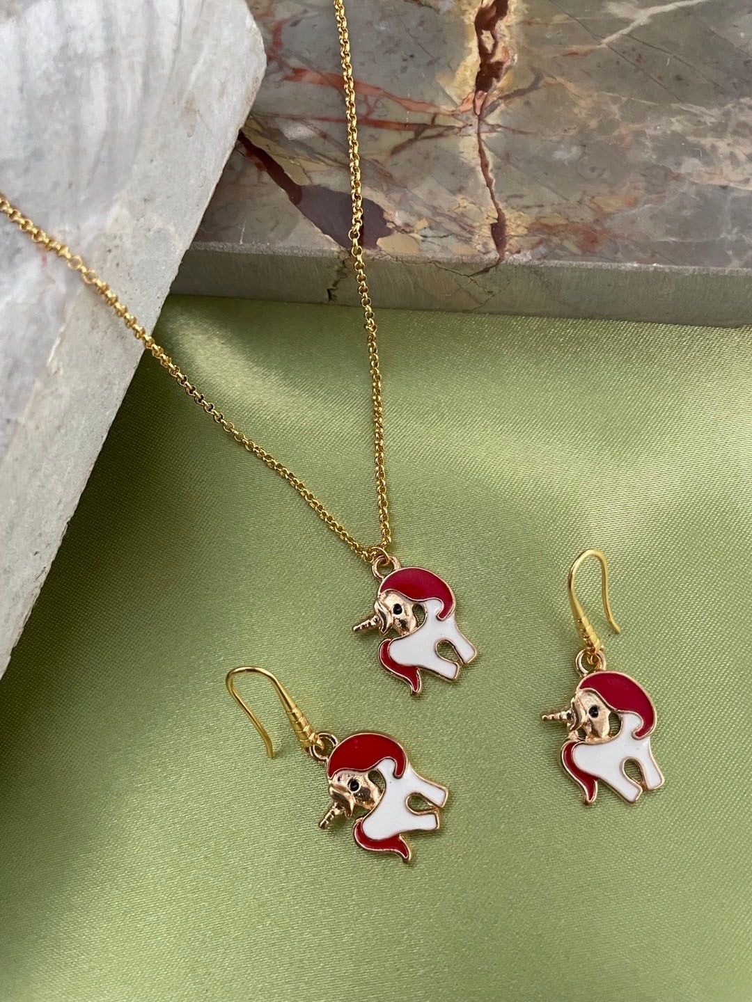 

Digital Dress Room Gold-Plated Jewellery Set
