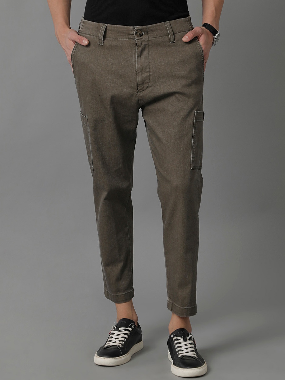 

Voi Jeans Men Mid Rise Relaxed Fit Stretchable Jeans, Olive