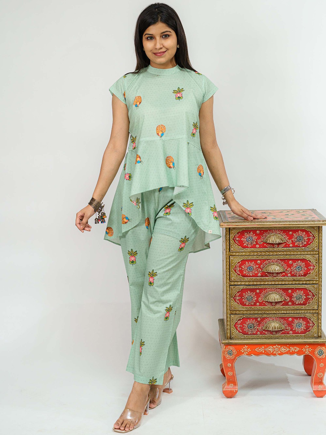 

TSUCCHI TRADITIONS Ethnic Motifs Printed Mayur & Padma Aqua High & Low Co-ord Set, Green