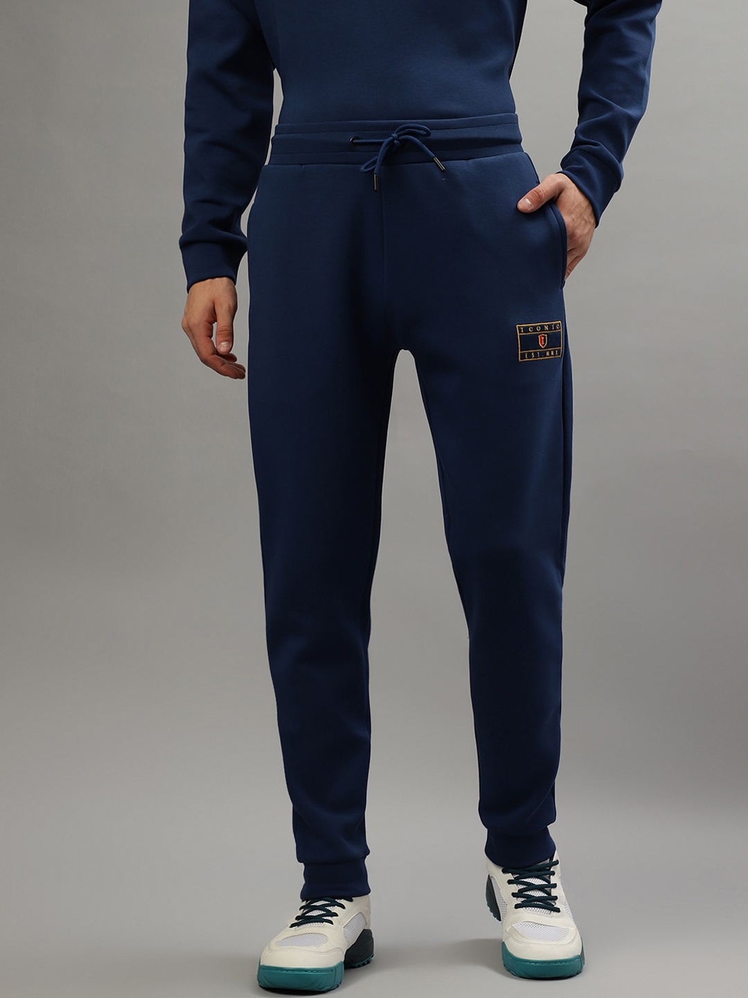 

Iconic Men Mid-Rise Joggers, Navy blue
