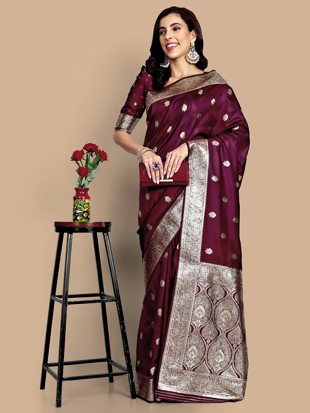 

Vardha Floral Woven Design Zari Banarasi Saree, Maroon