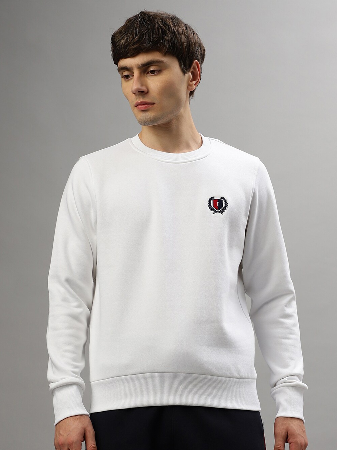 

Iconic Round Neck Long Sleeves Pullover, White