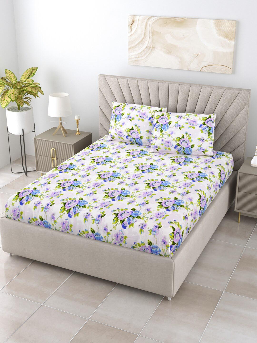 

BOMBAY DYEING Florentine Purple Floral Cotton 144 TC King Bedsheet with 2 Pillow Covers