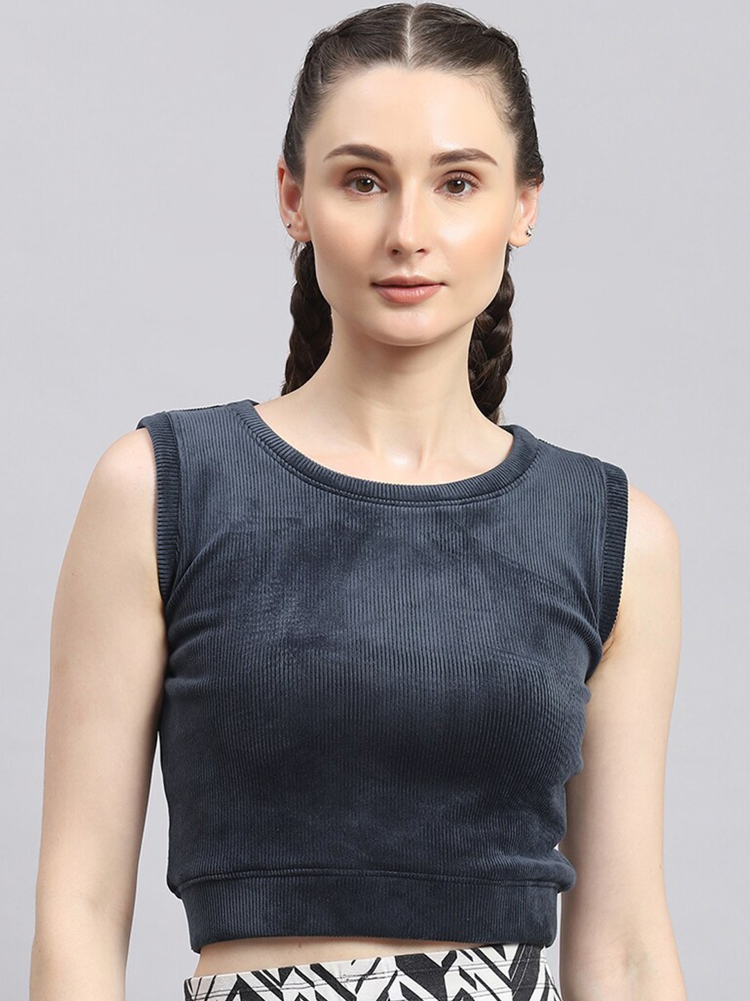 

rock.it Round Neck Sleeveless Crop Top, Navy blue