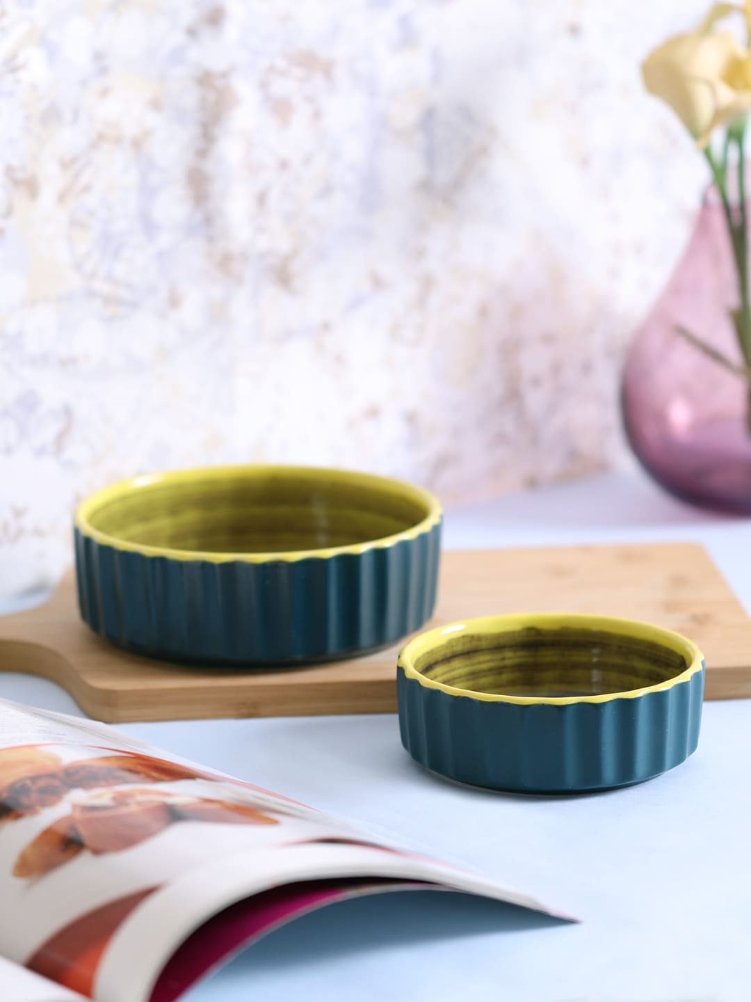 

VarEesha Green & Yellow Set of 2 Ceramic Serving Dishes