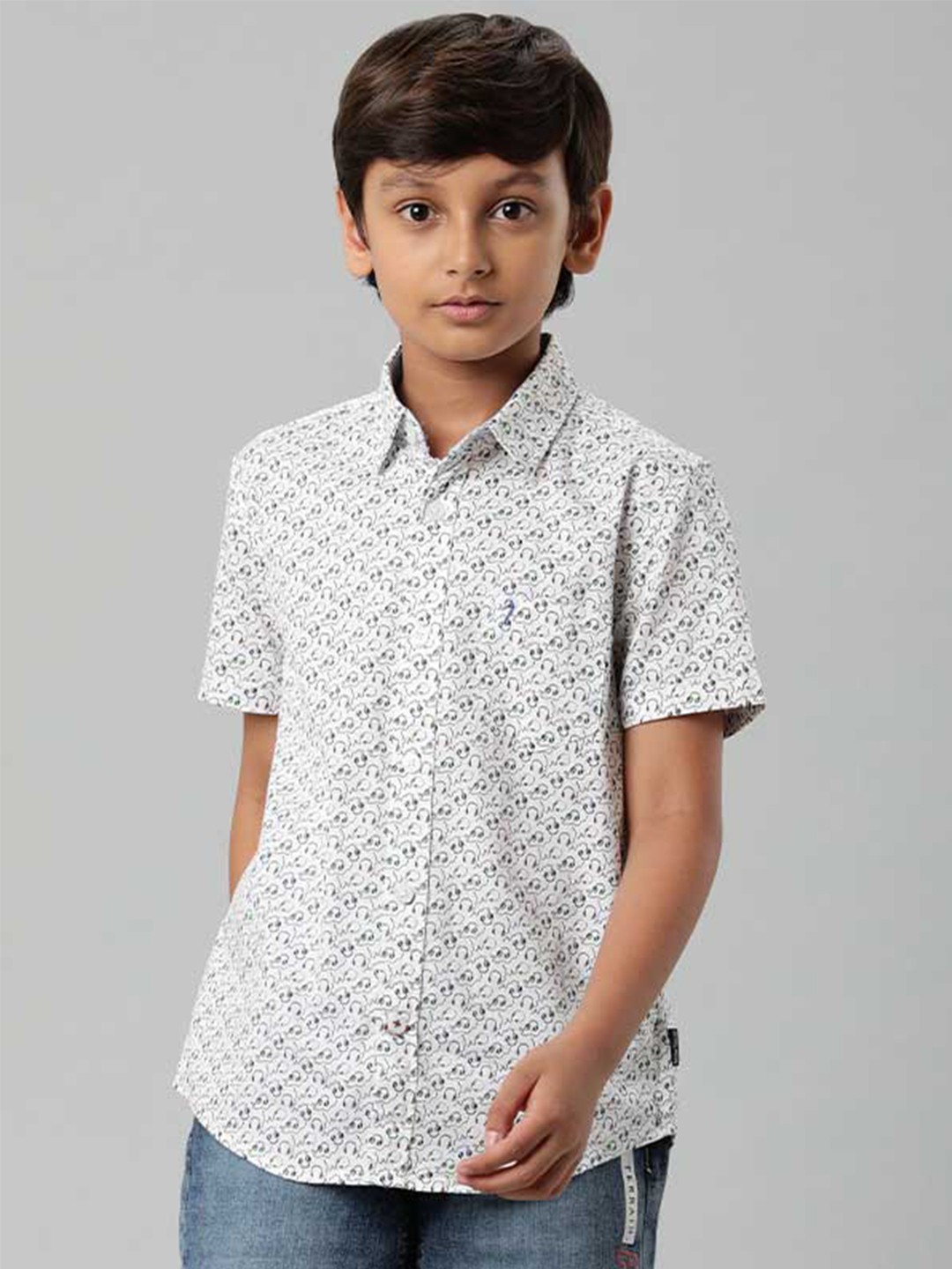 

Indian Terrain Boys Floral Printed Cotton Casual Shirt, White