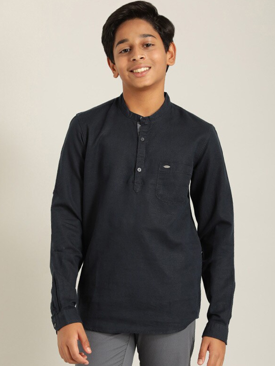 

Indian Terrain Boys Band Collar Cotton Linen Casual Shirt, Navy blue