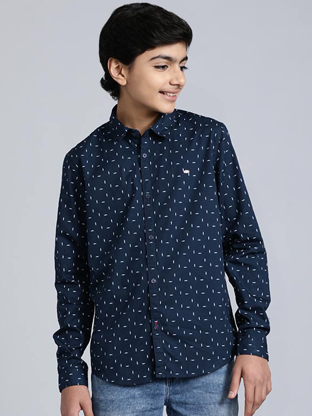 

Indian Terrain Boys Geometric Printed Cotton Casual Shirt, Navy blue
