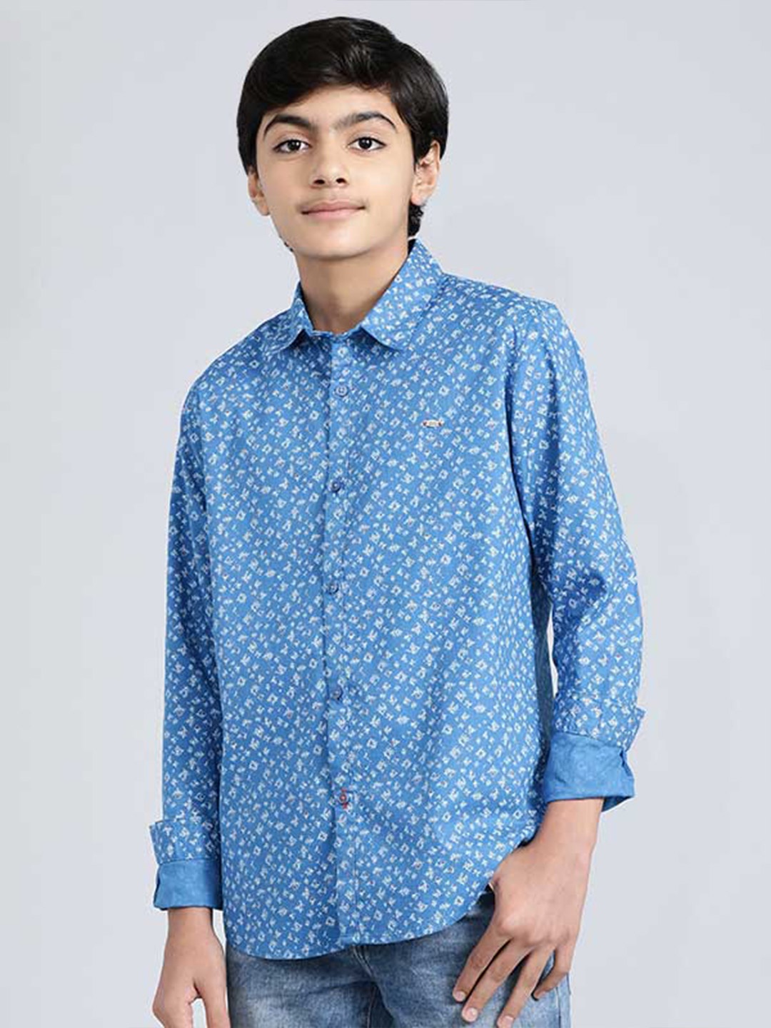 

Indian Terrain Boys Ethnic Motifs Printed Cotton Casual Shirt, Navy blue