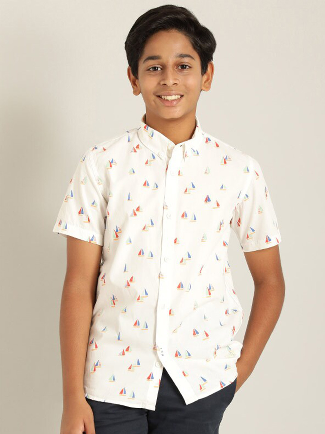 

Indian Terrain Boys Conversational Printed Pure Cotton Shirt, White