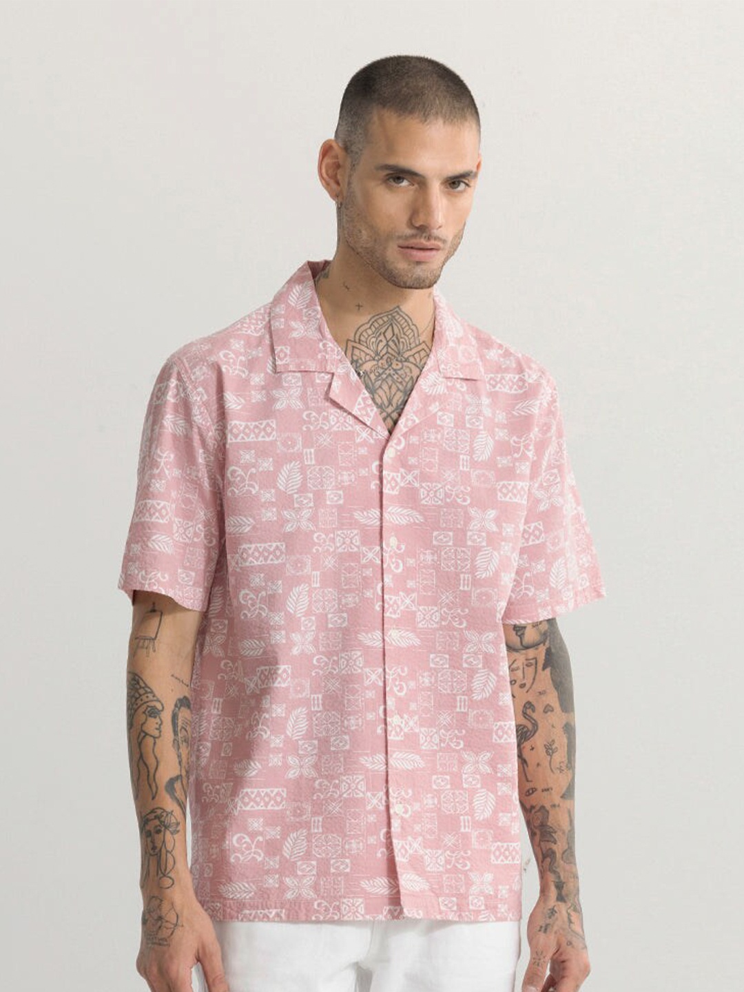 

Snitch Pink Classic Ethnic Printed Cotton Casual Shirt